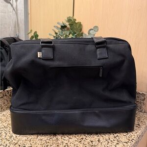 Large Beis Weekender bag
